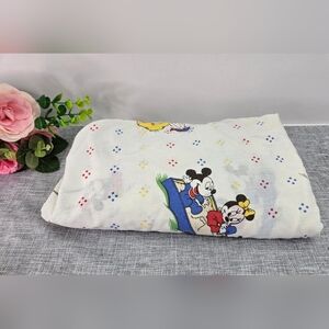 Vintage 1984 Mickey Mouse & friends Walt Disney Co. baby fitted crib sheet